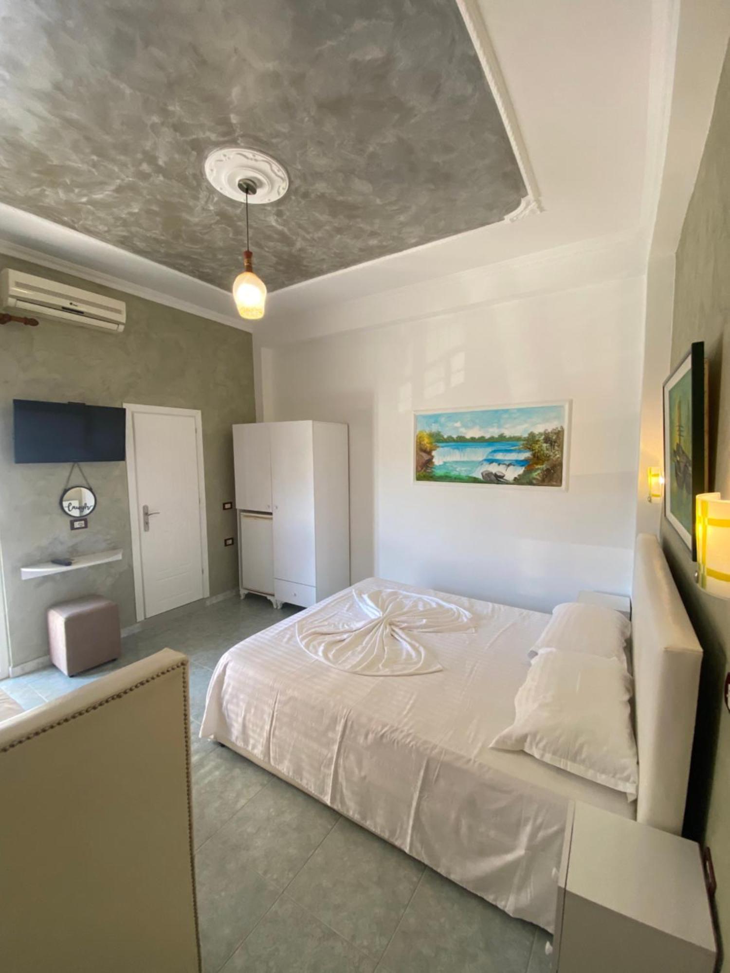 Bliss Boutique Hotel Durrës Kültér fotó